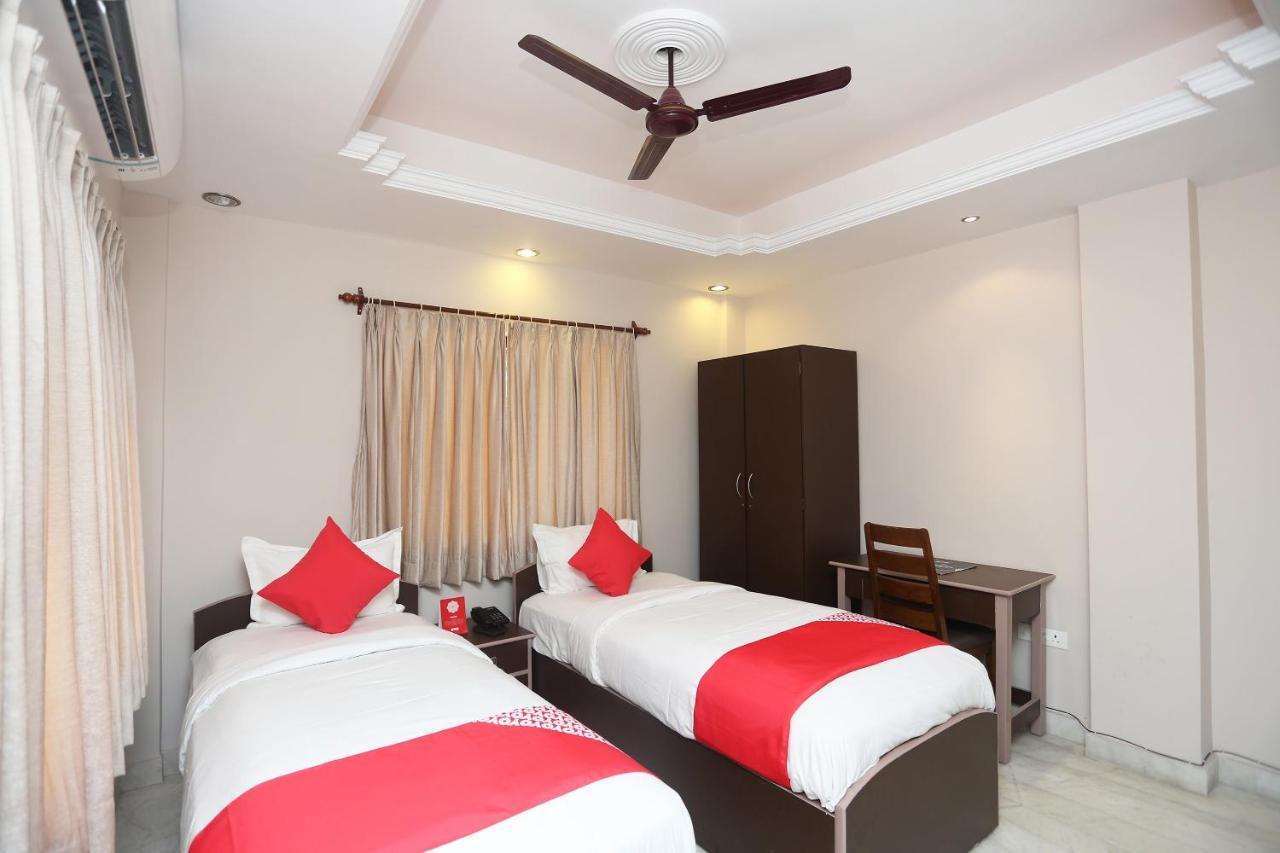 Oyo 19855 B S Guest House Jādabpur エクステリア 写真