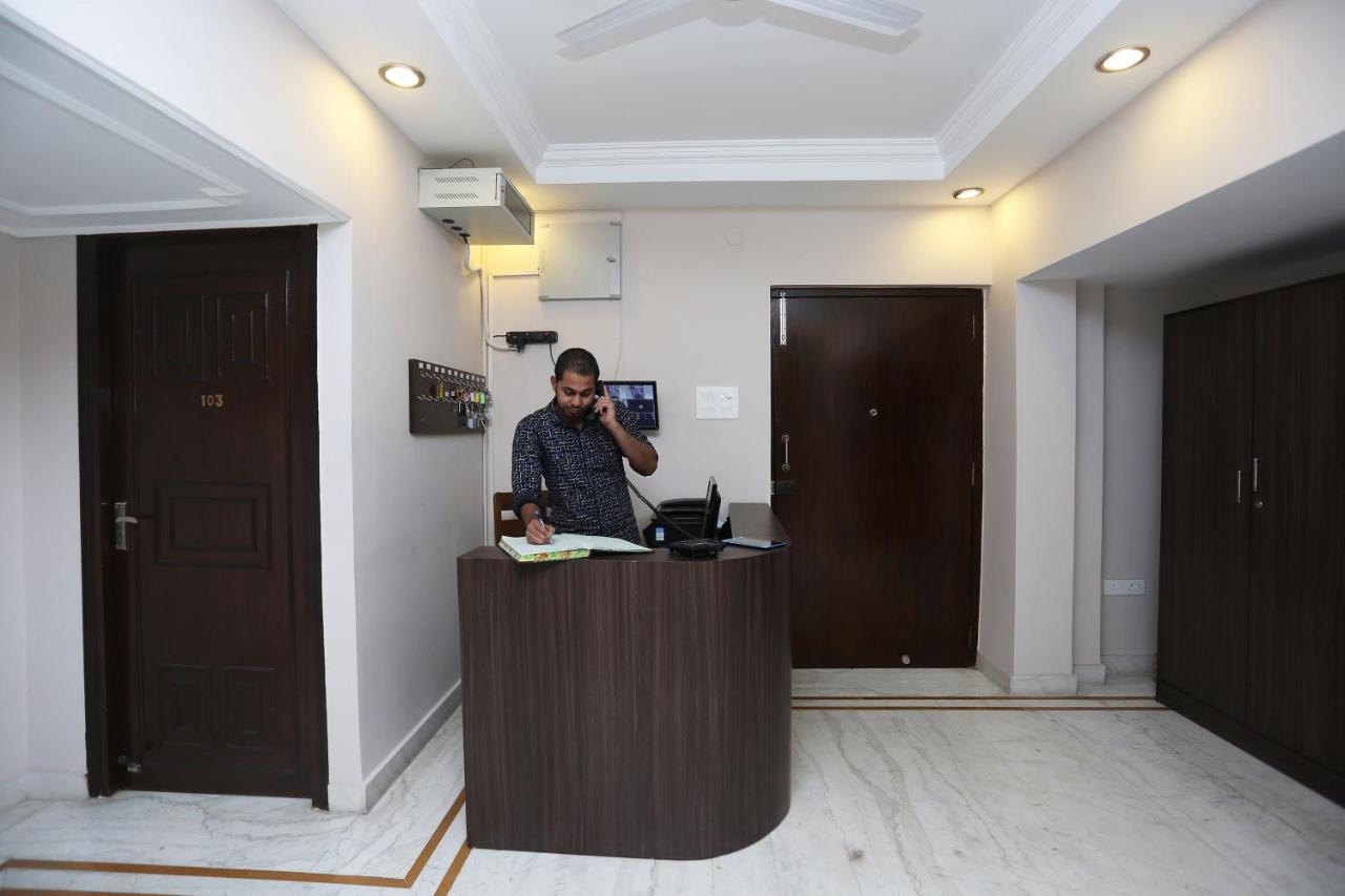 Oyo 19855 B S Guest House Jādabpur エクステリア 写真